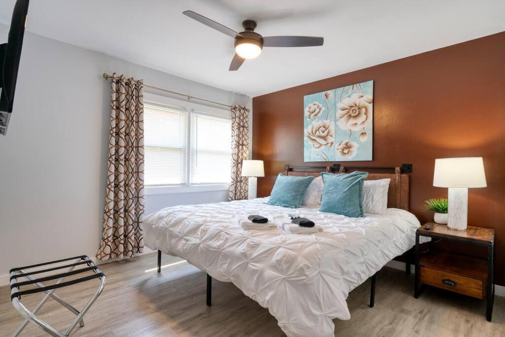 2Br 1Ba Duplex House King Beds Great For Small Groups Close To All Uptown Charlotte Attractions Dış mekan fotoğraf