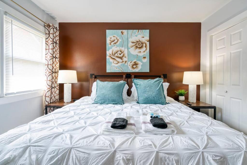 2Br 1Ba Duplex House King Beds Great For Small Groups Close To All Uptown Charlotte Attractions Dış mekan fotoğraf