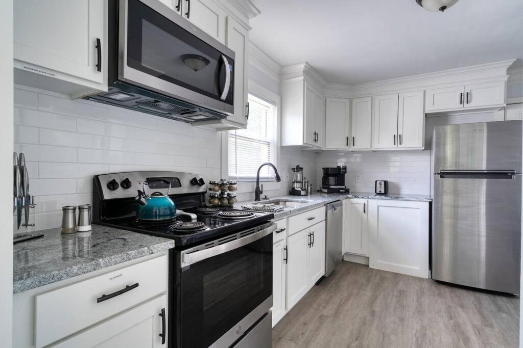 2Br 1Ba Duplex House King Beds Great For Small Groups Close To All Uptown Charlotte Attractions Dış mekan fotoğraf